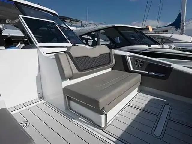 Aquila 36 Sport