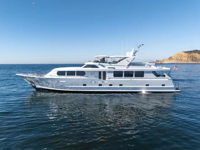 Broward Raised Pilothouse