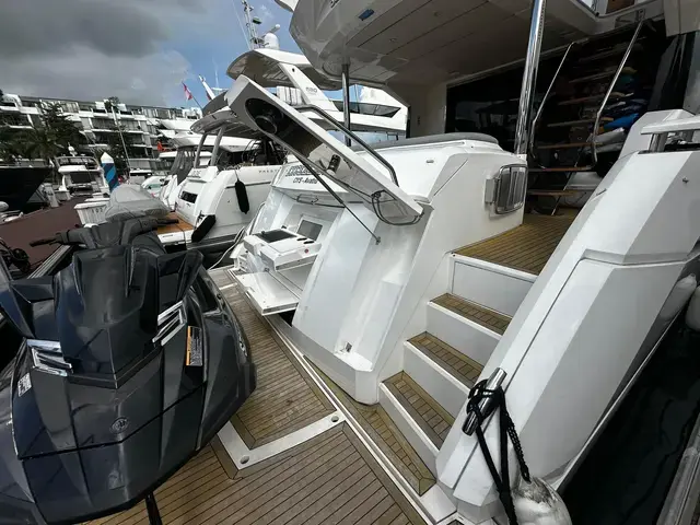 Sunseeker Manhattan 66