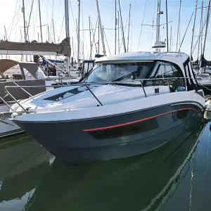 2018 Beneteau Antares 9 OB