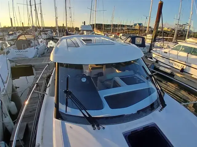 Beneteau Antares 9 OB