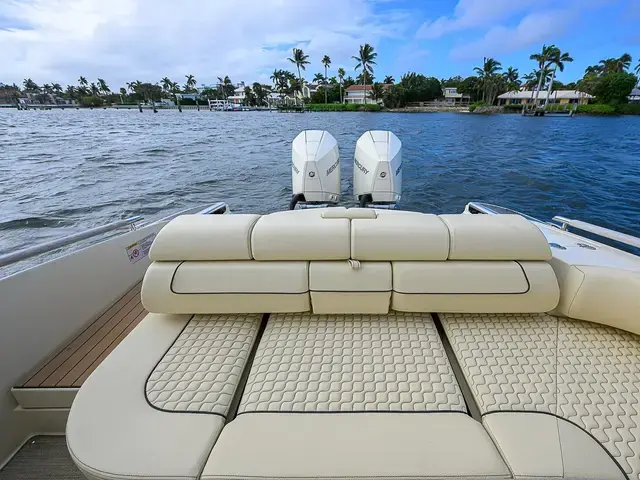 Chris Craft Launch 31 Gt