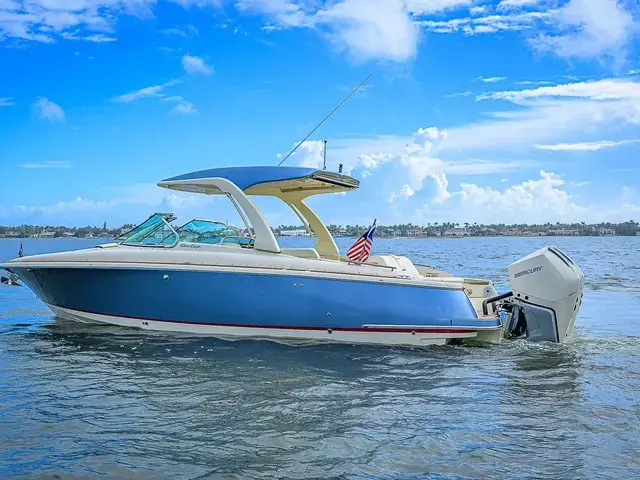 Chris Craft Launch 31 Gt