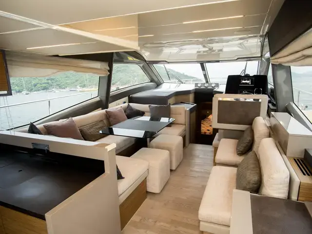 Ferretti Yachts 450