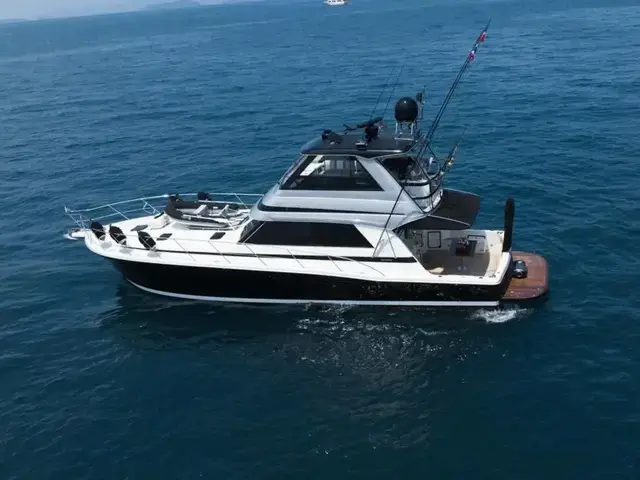 Riviera 48 Flybridge