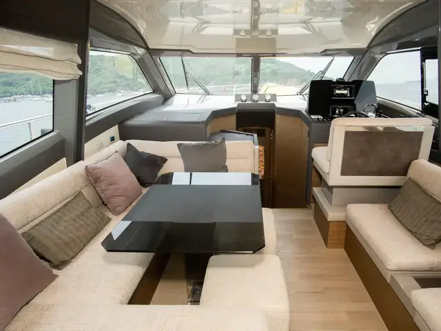 Ferretti Yachts 450