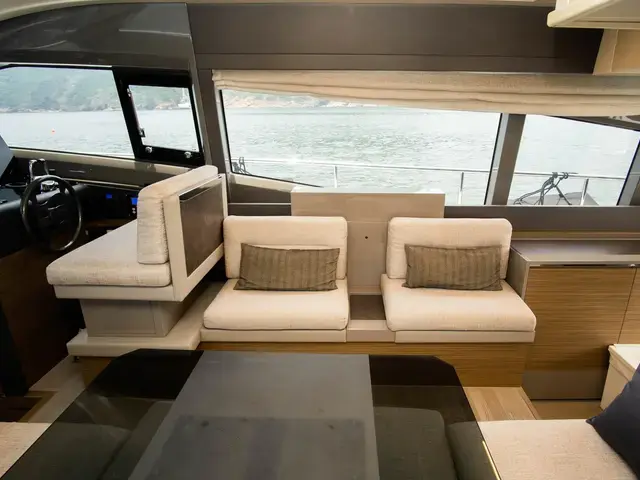 Ferretti Yachts 450