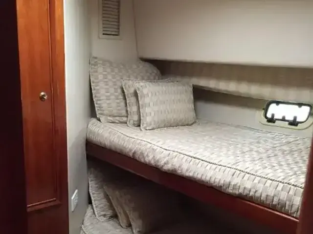 Riviera 48 Flybridge