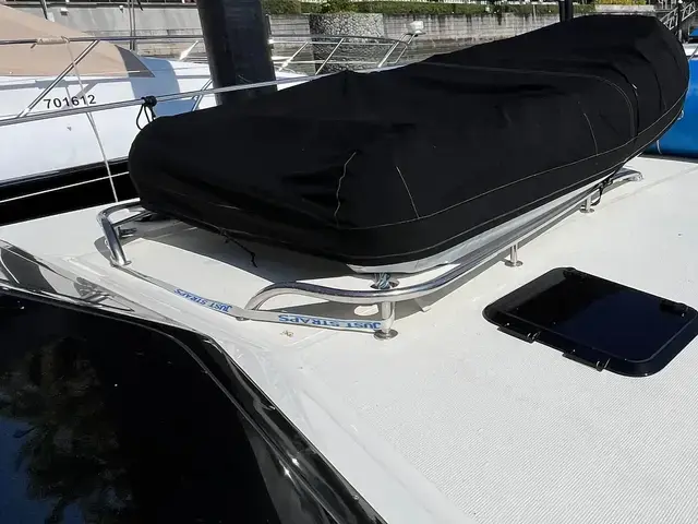 Riviera 48 Flybridge