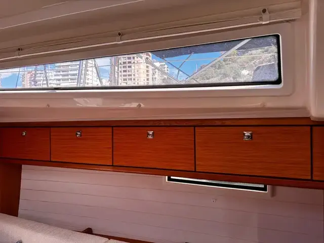 Bavaria Cruiser 37