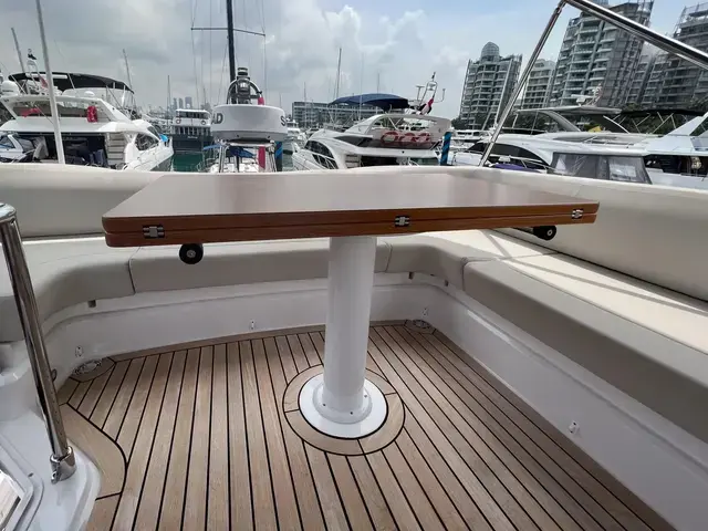 Ferretti Yachts 500