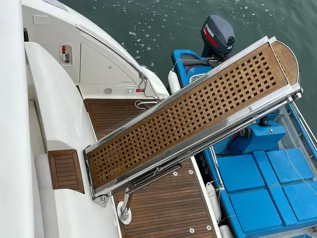 Azimut 55