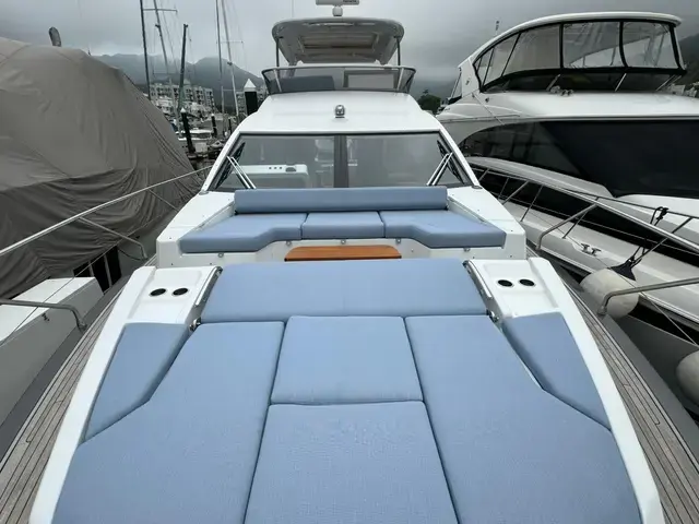 Azimut 60