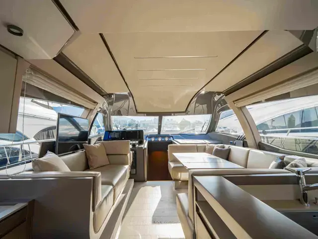 Ferretti Yachts 550