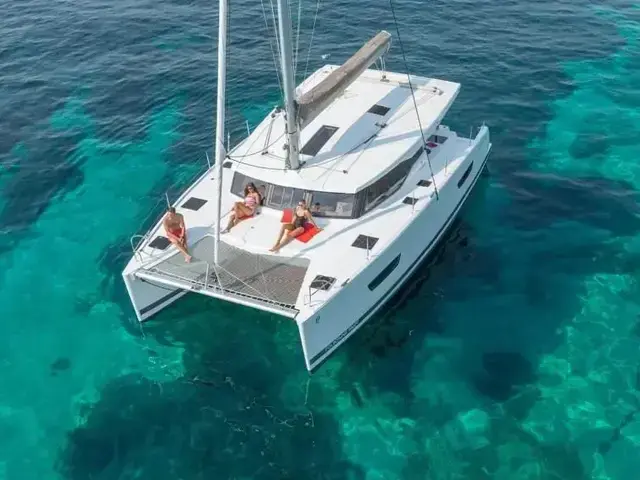 Fountaine Pajot Lucia 40