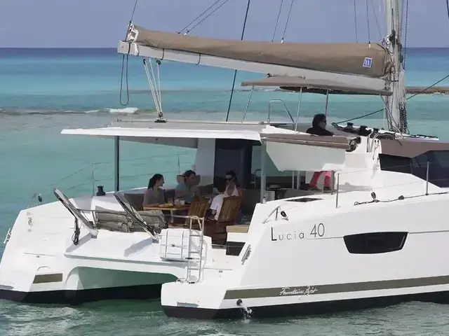 Fountaine Pajot Lucia 40