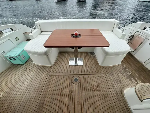 Azimut 54 Fly