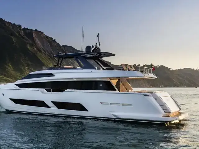 Ferretti Yachts 850