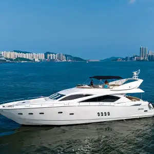 2005 Sunseeker Predator 82