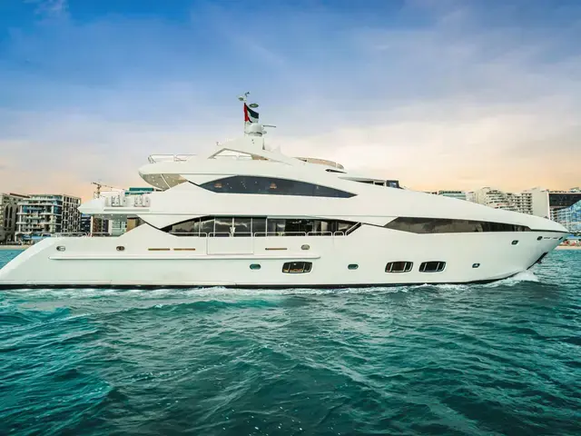 Sunseeker 40M Yacht