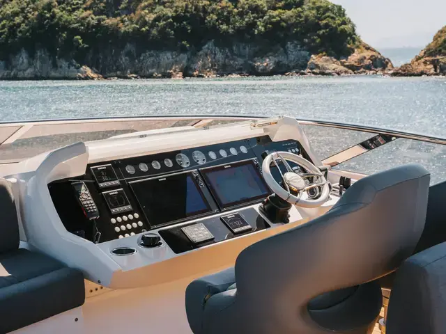 Sunseeker Yacht 86