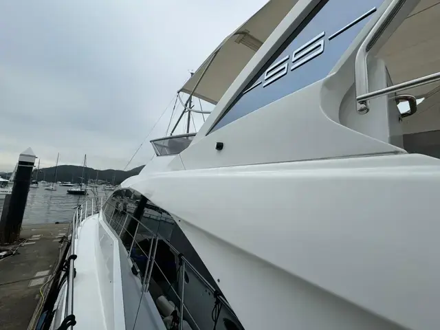 Azimut 55