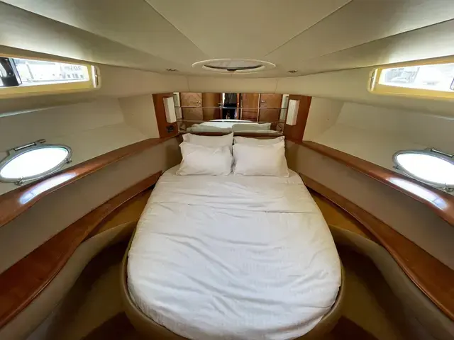 Azimut 46