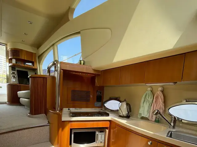 Azimut 46