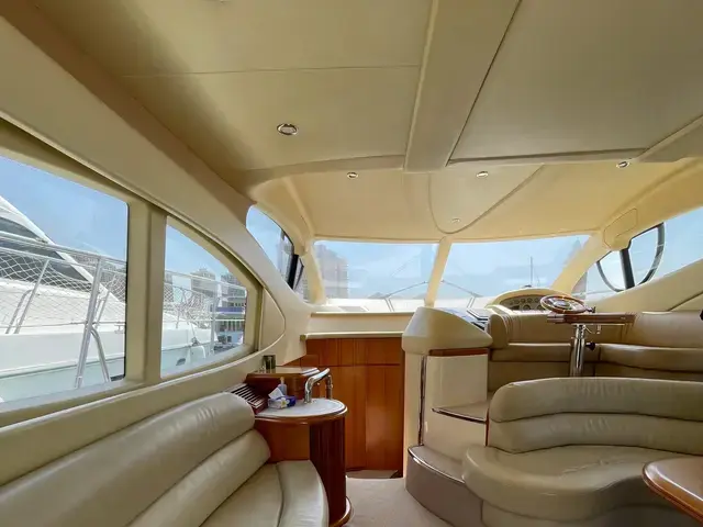 Azimut 46