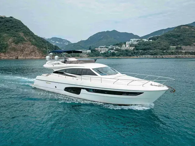 Ferretti Yachts 650