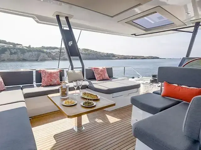 Fountaine Pajot Samana 59