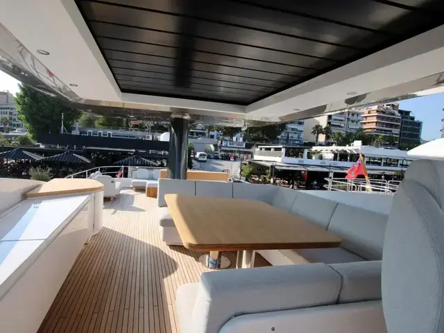 Azimut Magellano 25