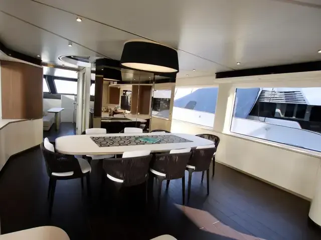 Azimut Magellano 25