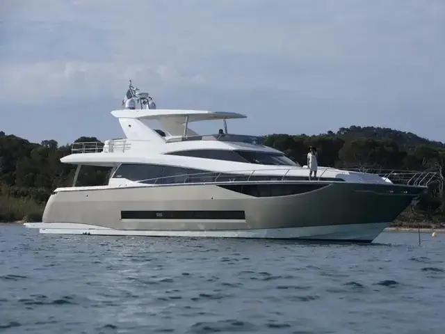 Prestige 750