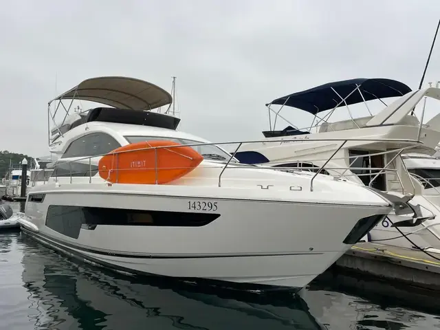 Fairline Squadron 48