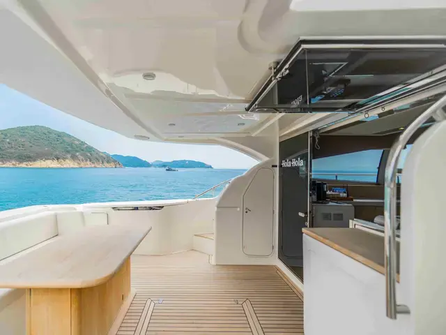 Ferretti Yachts 650