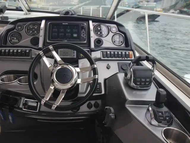 Monterey 415 Sport Yacht