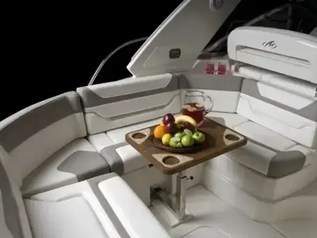 Monterey 415 Sport Yacht