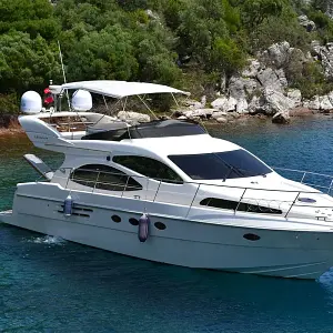 2005 Azimut 46