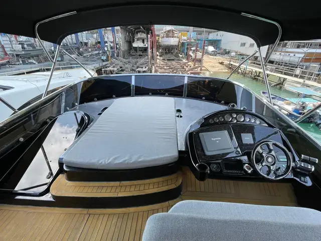 Sunseeker Manhattan 66