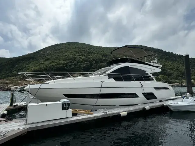 Fairline Squadron 53