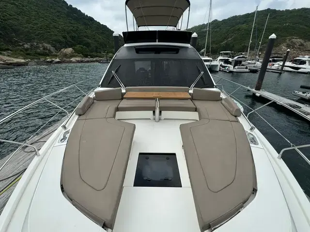 Fairline Squadron 53