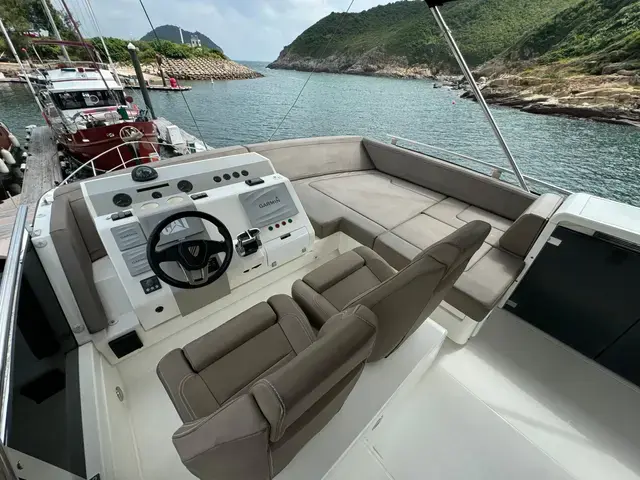 Fairline Squadron 53