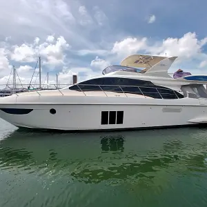 2011 Azimut 58