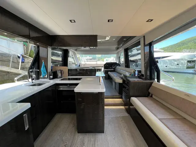 Galeon 500 Fly