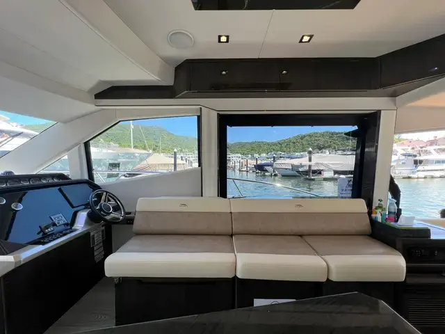 Galeon 500 Fly