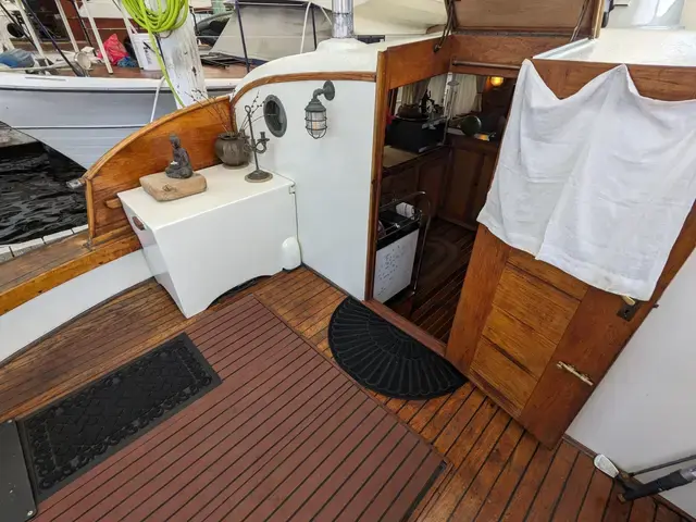 Monk Double Cabin Cruiser