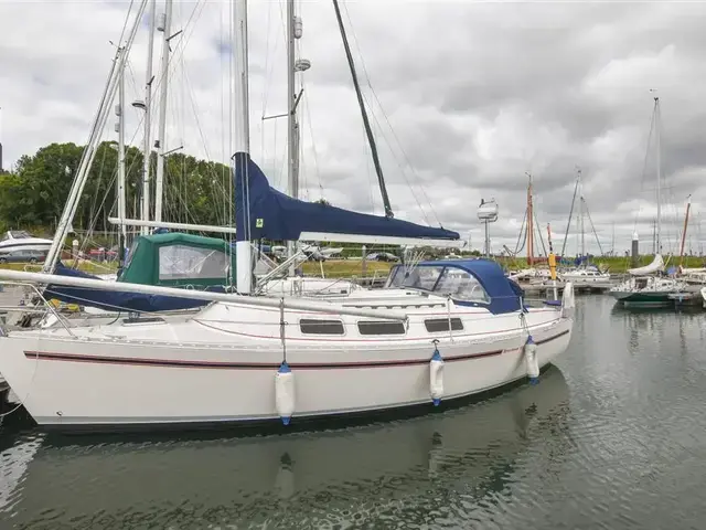 Freedom 33 for sale in United Kingdom for £18,500 ($23,191)