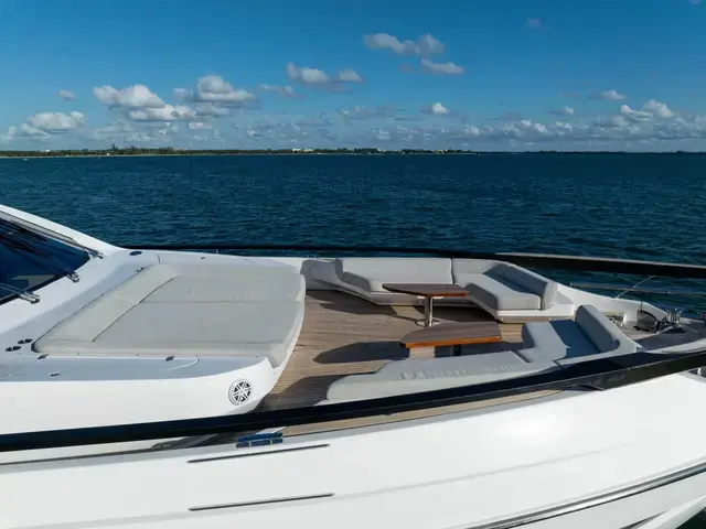 Azimut S10