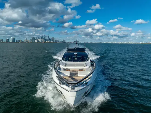 Azimut S10